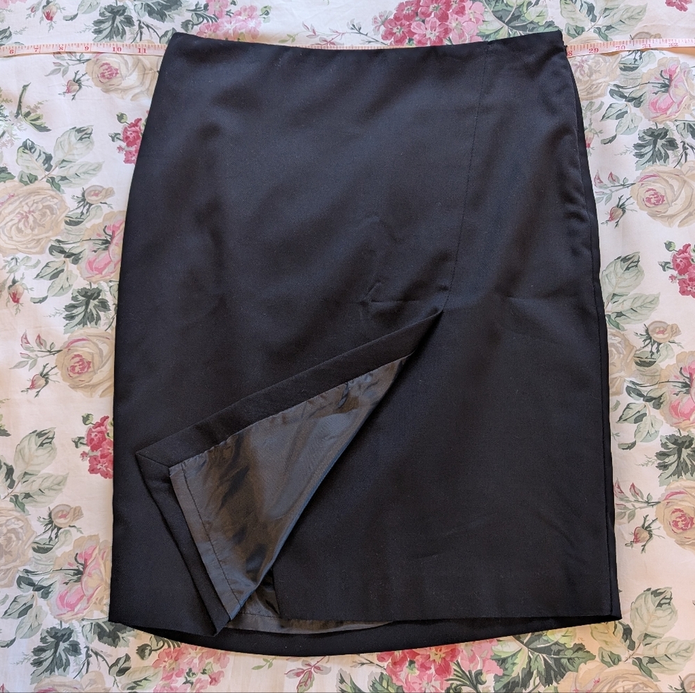 Lord & Taylor Black Pencil Skirt
